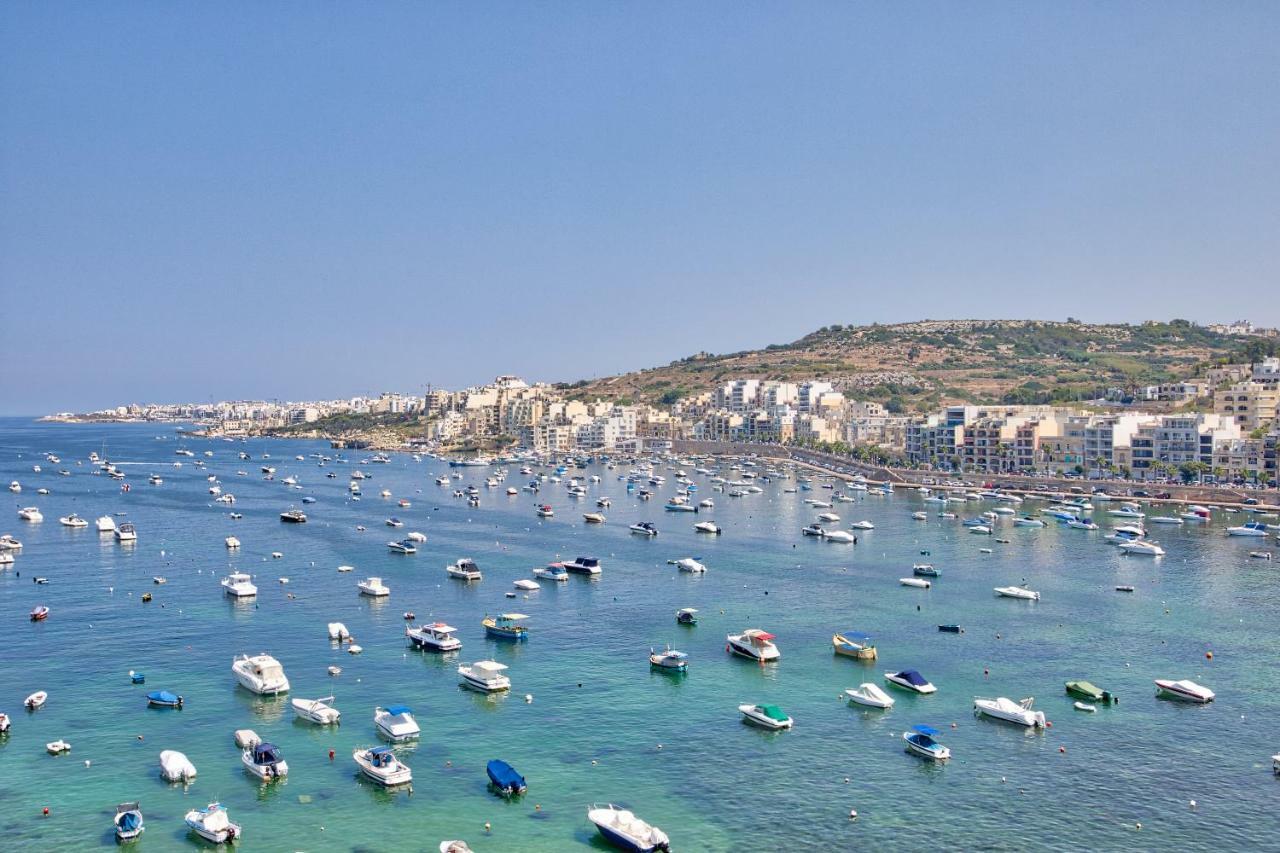 Appartement HV12 - Sea Front Penthouse with unique Views! à San Pawl il-Baħar Extérieur photo