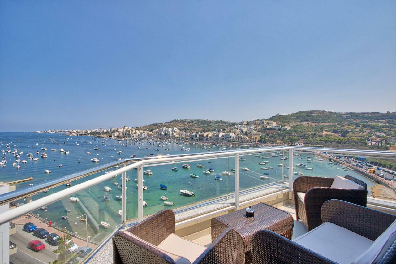 Appartement HV12 - Sea Front Penthouse with unique Views! à San Pawl il-Baħar Extérieur photo